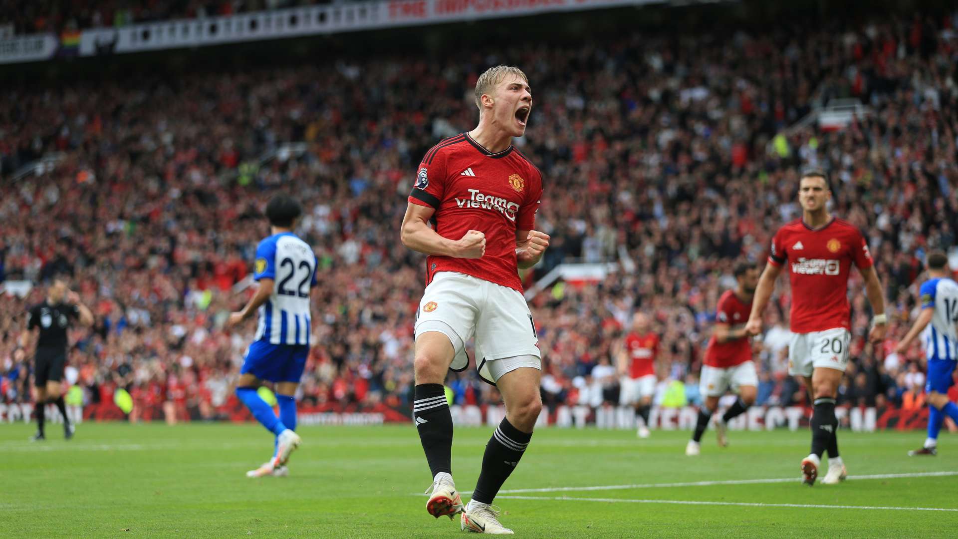 拉什福德球衣成为上赛季曼联最畅销之选 不负球迷期待与热爱