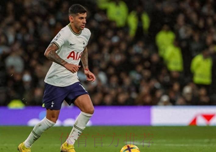 马卡报:皇马无意签回拉莫斯 他们对此不感兴趣 马卡报:皇马无意签回拉莫斯 他们对此不感兴趣